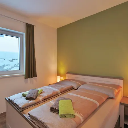 In Near Slopes, Cleaning Included Apartment *